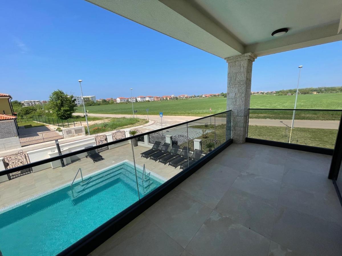 Vila Softic Amra Umag Exterior foto