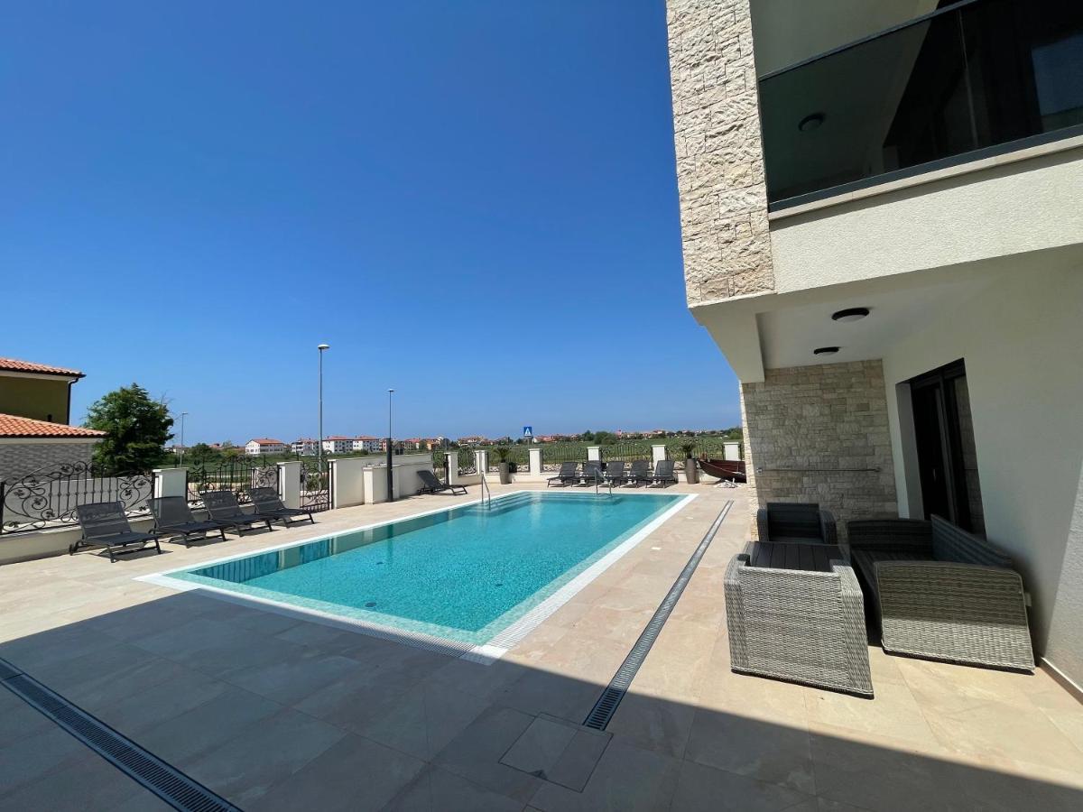 Vila Softic Amra Umag Exterior foto