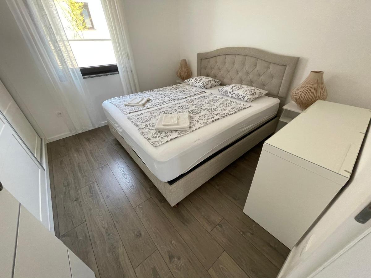 Vila Softic Amra Umag Exterior foto